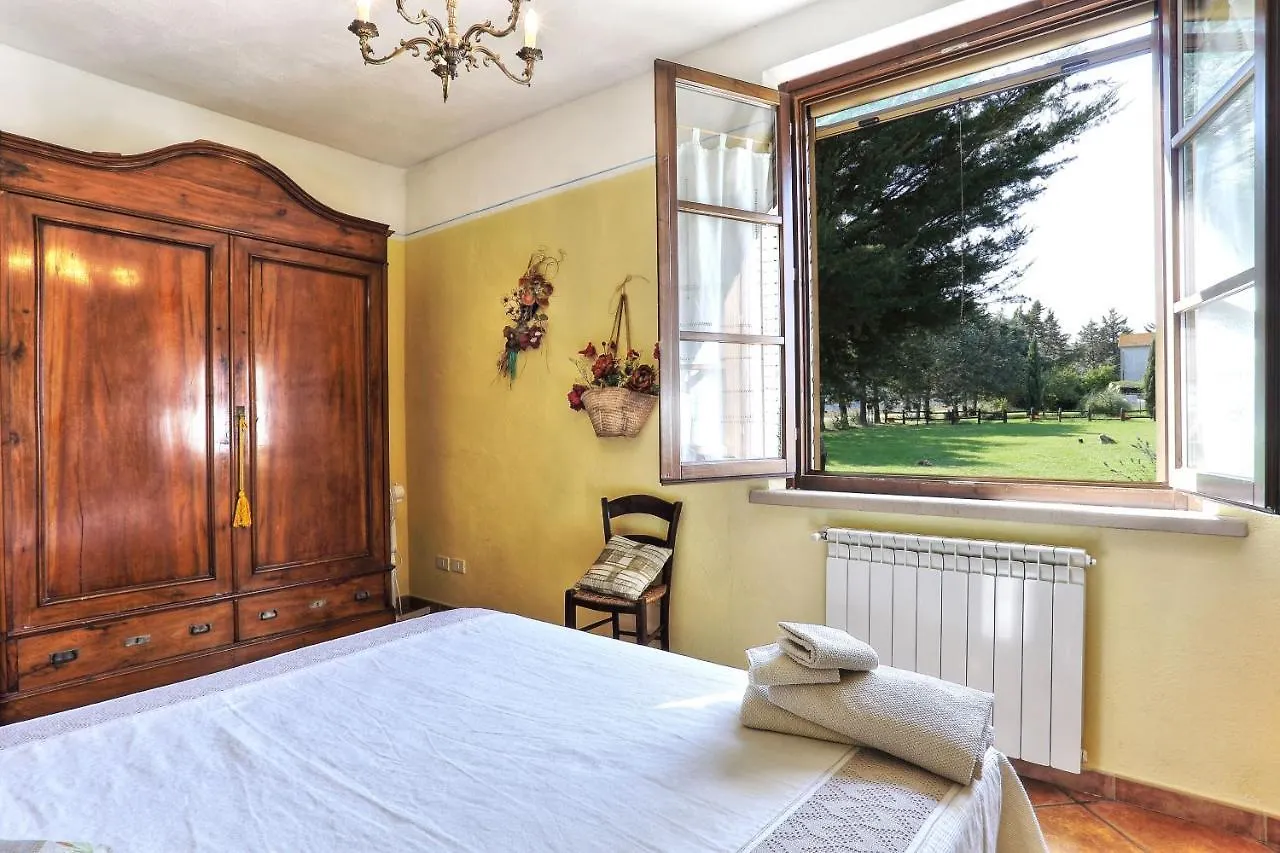 Farm stay Appartamento Girasole - Agriturismo Le Selvole Pomarance
