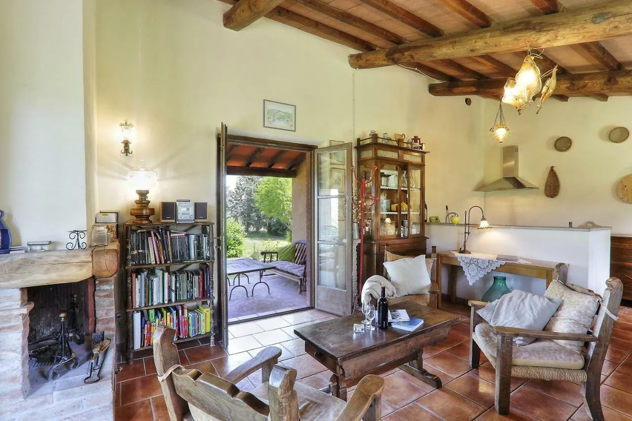 Farm stay Appartamento Girasole - Agriturismo Le Selvole Pomarance